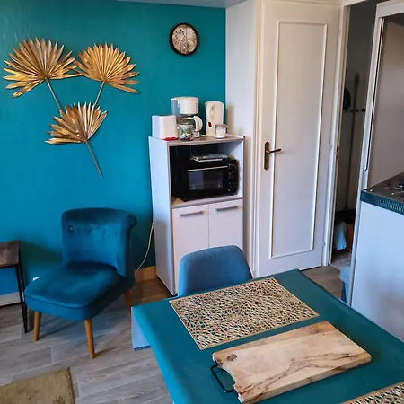 Apartment 10, Tres Bien Place, Parking Wifi Gratuit *